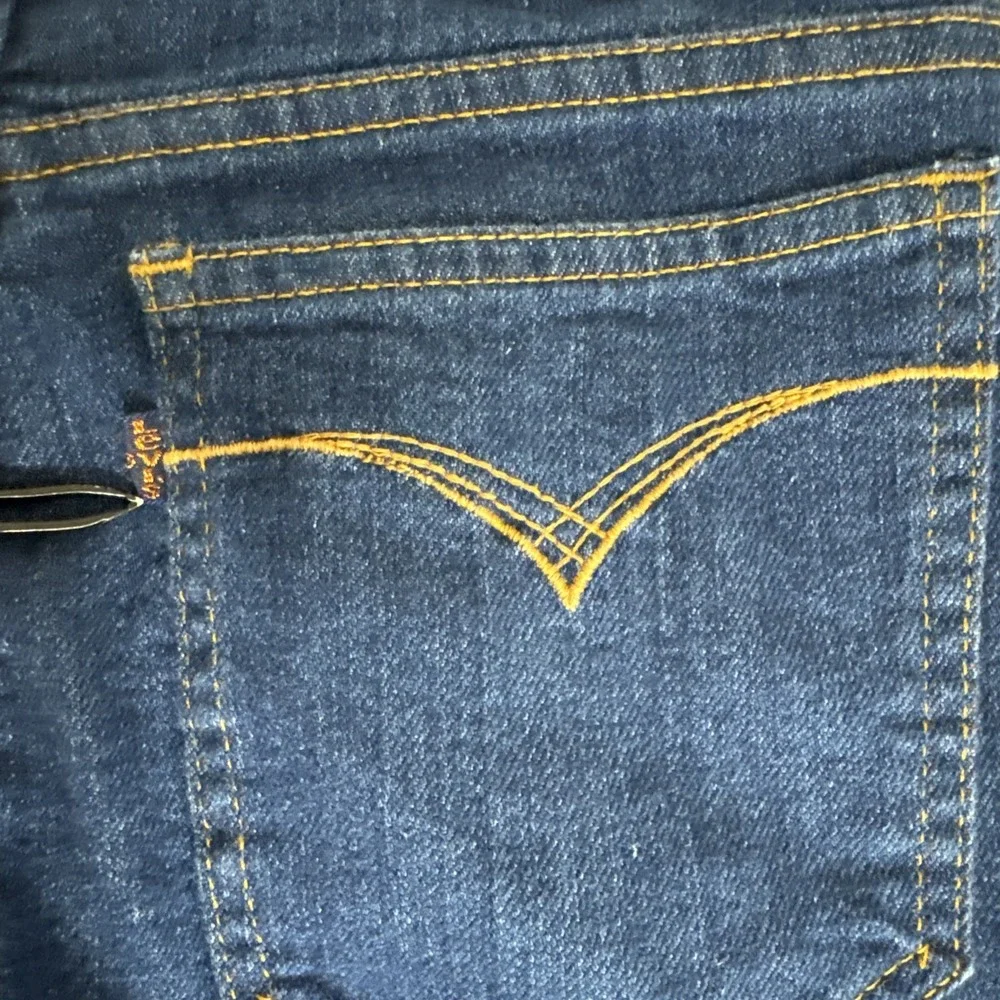 Vintage Levis Movin On Jeans Womens 26x28‎ Bootcut Talon Zipper Rare Dark Denim